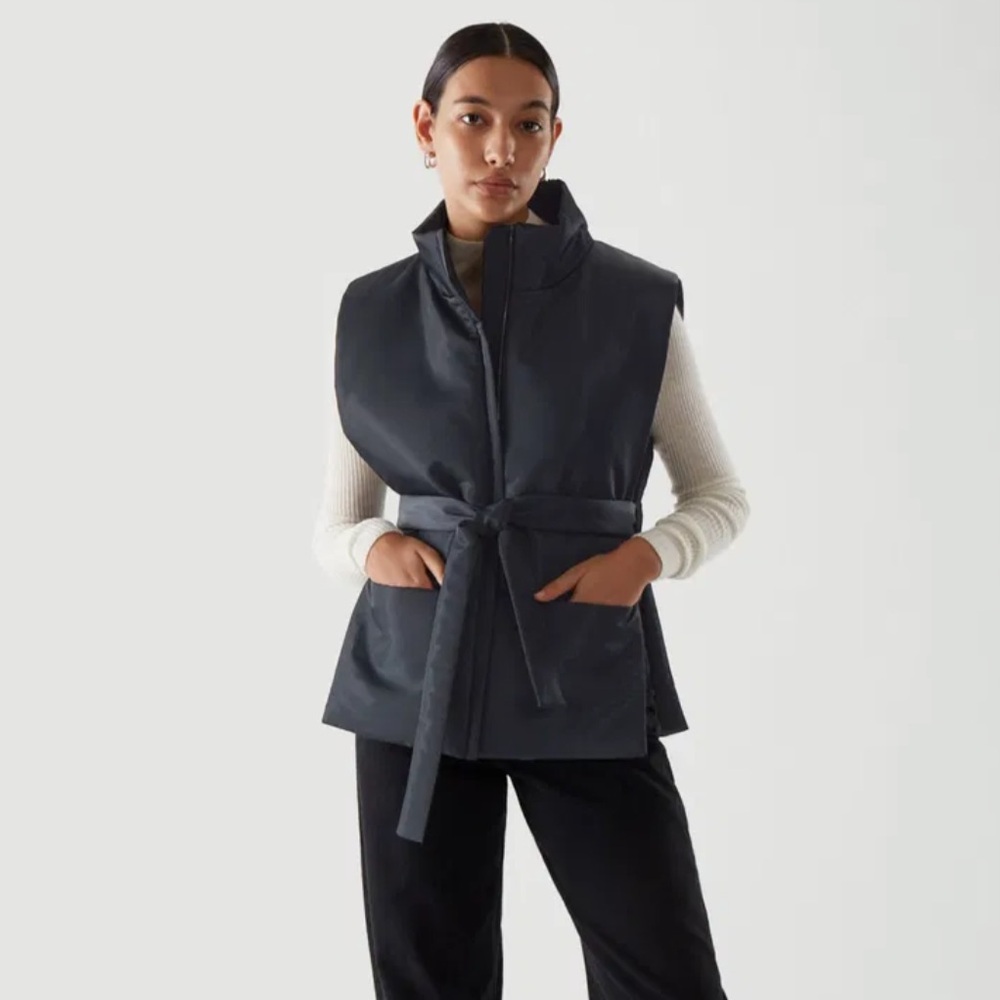 COS Black Puffer Vest‎ One size